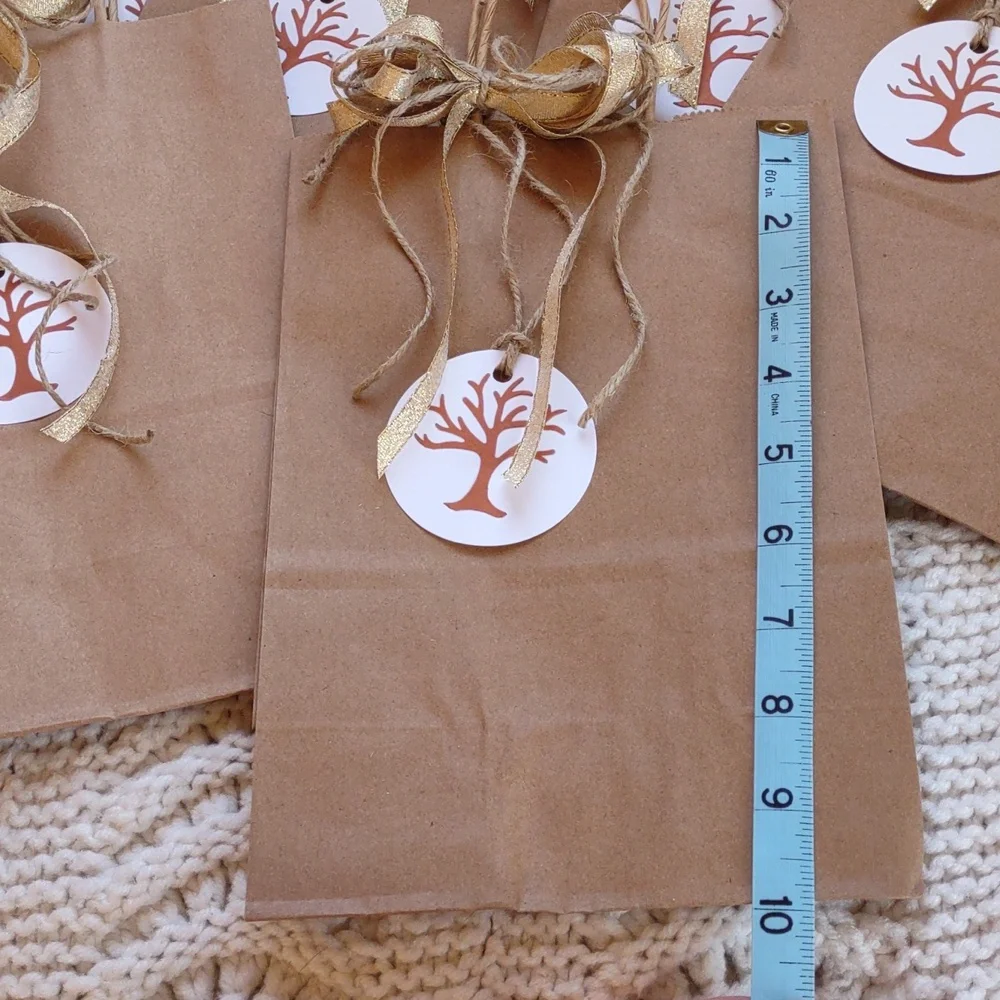 8 Elegant gift bags With Handmade tags